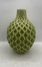 Load image into Gallery viewer, Green Ceramic Wave Print Home Collectible Freestanding Tabletop Decorative Vase
