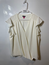 Load image into Gallery viewer, Vince Camuto Womens Off-White Flutter Short Sleeve Wrap Blouse Top Size XL
