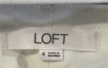 Load image into Gallery viewer, Loft Womens White Flat Front Slash Pockets Straight Leg Chino Pants size 4
