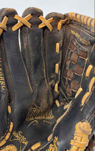Load image into Gallery viewer, Rawlings Mens Brown Leather Right-Handed Highlights Series Baseball Glove
