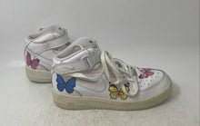 Load image into Gallery viewer, Nike Boys Air Force 1 Mid White Butterfly Print Lace-Up Sneakers Shoes Size 6.5Y
