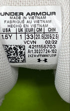 Load image into Gallery viewer, Under Armour Kids Highlight Franchise White Silver-Tone Football Cleats Sz 1.5Y
