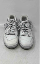 Load image into Gallery viewer, New Balance Unisex 550 BBW550BB White Gray Sneakers Shoes Size W 7 M 5.5 B
