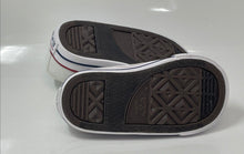 Load image into Gallery viewer, Converse Toddler Boys Chuck Taylor All Star White Low Top Sneakers Shoes Size 5C
