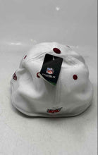 Load image into Gallery viewer, New Era Mens White Red 39Thirty Washington Redskins NFL Snapback Cap Sz M W/Tag
