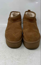 Load image into Gallery viewer, UGG Womens Brown Suede Round Toe Platform Heel Pull-On Snow Boots Size 9
