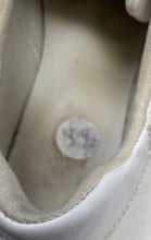 Load image into Gallery viewer, Guess Womens White Monogram Round Toe Lace-Up Sneakers Shoes Size 8.5M

