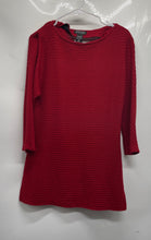 Load image into Gallery viewer, New York &amp; Company Womens Red Knitted 3/4 Sleeve Boat Neck Tunic Sweater Size M
