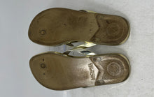 Load image into Gallery viewer, Michael Kors Womens Jet Set Gold Textured Open Toe Flat Flip-Flop Sandals Size 9
