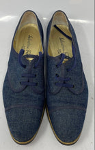Load image into Gallery viewer, Authentic Salvatore Ferragamo Womens Blue Denim Oxford Shoes Size 7.5 2A Damaged

