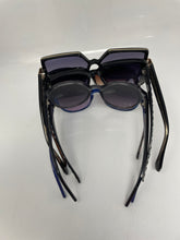 Load image into Gallery viewer, Lacoste, Sofia Vergara, Kenneth Cole Multicolored Sunglasses (5 Pcs)
