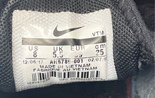Load image into Gallery viewer, Nike Womens Air Max 270 AH6789-001 Black Low Top Lace-Up Sneaker Shoes Size 8
