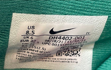 Load image into Gallery viewer, Nike Womens Dunk Low Disrupt 2 DH4402-001 Green White Sneaker Shoes Size 8.5
