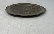 Load image into Gallery viewer, Goebel 1974 First Limited Edition Of A Special Series Flight Into Egypt Plate
