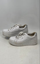 Load image into Gallery viewer, GBG Los Angeles Womens Wendie White Leather Lace-Up Low Top Sneaker Shoes
