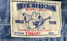 Load image into Gallery viewer, True Religion Mens Blue Denim Medium Wash Pockets Straight Jeans Size 36

