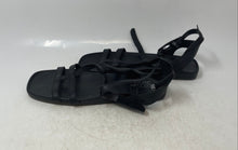 Load image into Gallery viewer, Franco Sarto Womens Black Open Toe Flat Gladiator Sandals Size 8.5
