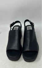 Load image into Gallery viewer, Dolce Vita Womens Luggy Black Faux Leather Platform Slingback Sandals Size 7.5
