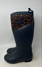 Load image into Gallery viewer, The Original Muck Boot Company Womens Multicolor Pull-On Tall Rain Boots Size 5
