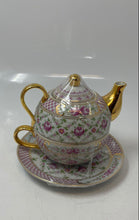 Load image into Gallery viewer, Set Of 3 Pieces Sorelle Multicolor Printed Fine Porcelain Teapot Cup &amp; Saucer
