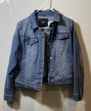 Load image into Gallery viewer, Nine West Womens Blue Denim Long Sleeve Point Collar Button Front Jacket Size S

