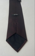 Load image into Gallery viewer, Hugo Boss Mens Wine Color Silk Adjustable Formal Pointed Tie
