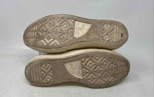 Load image into Gallery viewer, Converse Womens CTAS Lift Platform Hi White Cherry Sneakers Shoes Sz 9 No Laces

