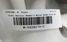 Load image into Gallery viewer, Giani Bernini Womens Velma White Round Toe Mary Jane Heels Size 9M
