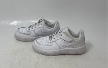 Load image into Gallery viewer, Nike Kids Force 1 Low EasyOn White Low Top Hook &amp; Loop Sneaker Shoes Size 11C
