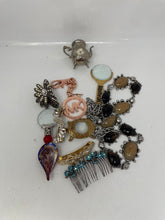 Load image into Gallery viewer, Women's Multicolored Accessories Belt-Hair Clip-Hand Bag Charm (9 Pcs)
