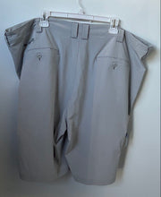 Load image into Gallery viewer, Columbia Mens Grander Marlin III Offshore Gray Fishing Bermuda Shorts Size 46
