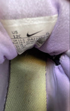 Load image into Gallery viewer, Nike Kids Star Runner 3 Black And Purple Hook &amp; Loop Sneaker Shoes Size 12C
