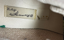 Load image into Gallery viewer, Vintage Havana Womens Gadol Gold Beige Low Top Designer Sneaker Shoes Size 7
