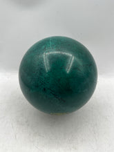 Load image into Gallery viewer, Brunswick Rhino Pro Green Right Handed Drill Round Bowling Ball

