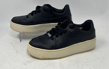 Load image into Gallery viewer, Nike Womens Air Force 1 Sage Low Black Low Top Lace-Up Sneaker Shoes Size 7.5
