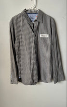 Load image into Gallery viewer, American Eagle Outfitters Mens Gray White Striped Cotton Button-Up Shirt Size L
