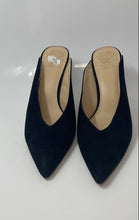 Load image into Gallery viewer, Vince Camuto Womens Kheli Black Suede Pointed Toe Slip-On Mule Heels Size 11

