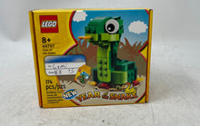 Load image into Gallery viewer, Lego 40707 Year Of The Snake 174 Pieces Building Toy Complete Set Factory Sealed
