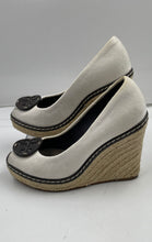 Load image into Gallery viewer, Authentic Tory Burch Womens White Peep Toe Wedge Pump Heels Size 7.5M Damaged
