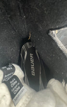 Load image into Gallery viewer, Bauer Nexus 400 Mens Black Classic Fit Tuuk Lightspeed Ice Hockey Skates Size 8
