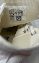 Load image into Gallery viewer, Converse Unisex CTAS Lugged 2.0 High A00871C White Sneaker Shoes Size M 4 W 6
