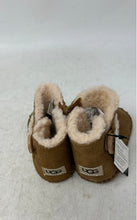Load image into Gallery viewer, UGG Unisex Baby Lemmy II 1018136I Brown Suede Sheepskin Booties Size 0/1 W/ Tag
