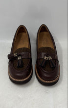 Load image into Gallery viewer, Naturalizer Womens Committed Brown Beige Leather Formal Loafer Shoes Size 5 M
