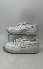 Load image into Gallery viewer, Nike Kids Air Force 1 DX5805-100 White Lace-Up Sneaker Shoes Size 6Y No Insole
