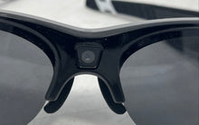 Load image into Gallery viewer, Black HD Video Recording &amp; Pictures Sports Sunglasses Camera Not Tested
