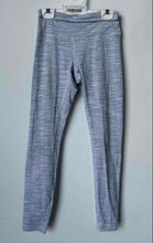 Load image into Gallery viewer, Lululemon Womens Gray Heather Wunder Under Activewear Capri Leggings Size 4
