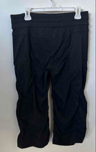 Load image into Gallery viewer, Lululemon Womens Black Pockets Drawstring Athletic Cropped Pants Size 10
