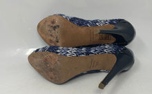 Load image into Gallery viewer, Latitude Femme Womens Navy Blue Vero Cuoio Slip-On Pump Heels Size EU 38.5
