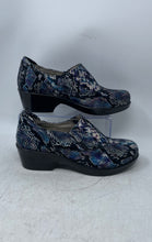 Load image into Gallery viewer, Naturalizer Womens Florence Multicolor Leather Clog Shoes Size 10M No Insole
