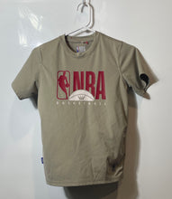 Load image into Gallery viewer, NBA Boys Taupe Short Sleeve Crew Neck Basketball Pullover T-Shirt Size 10-12
